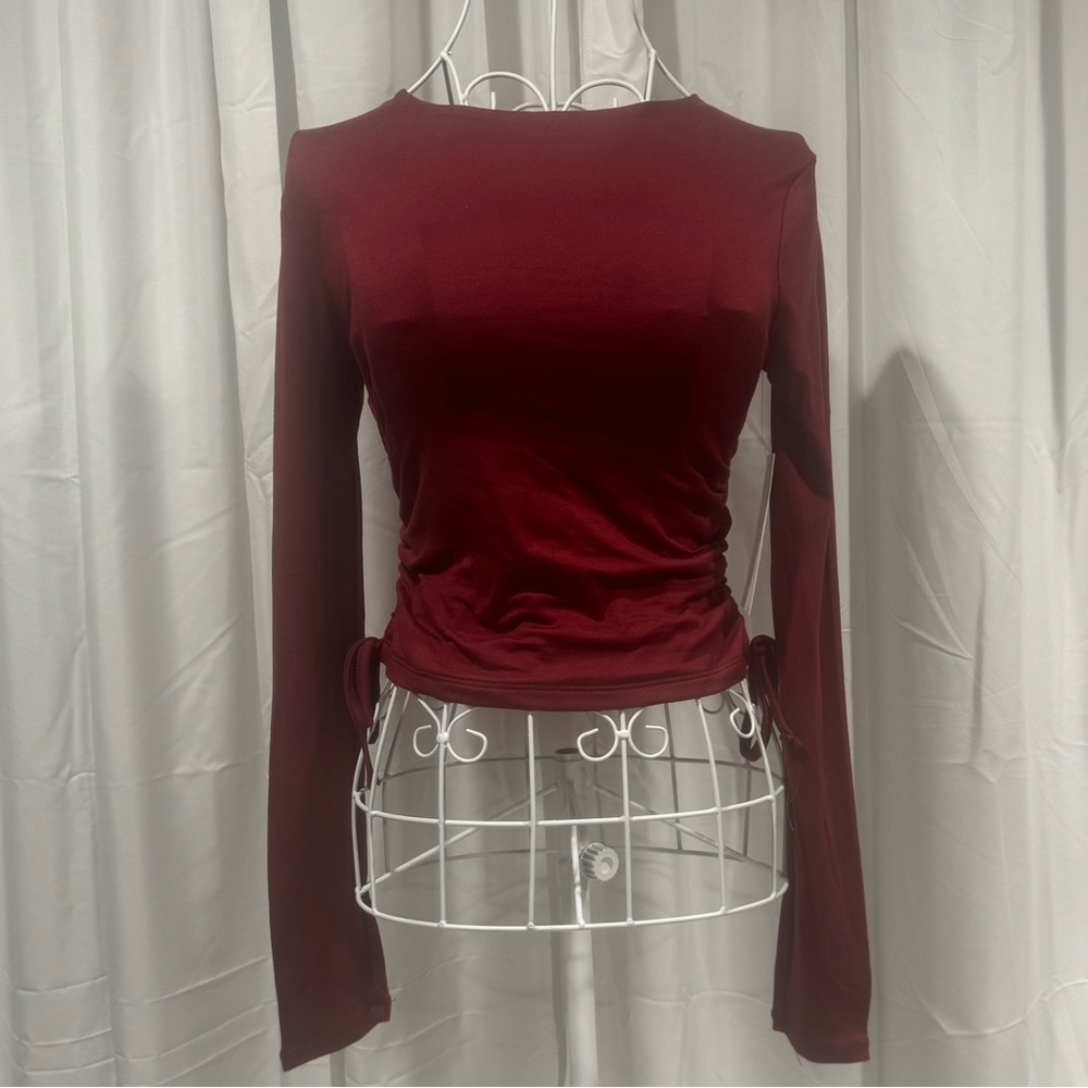 Long-sleeve ruched tee with side ties